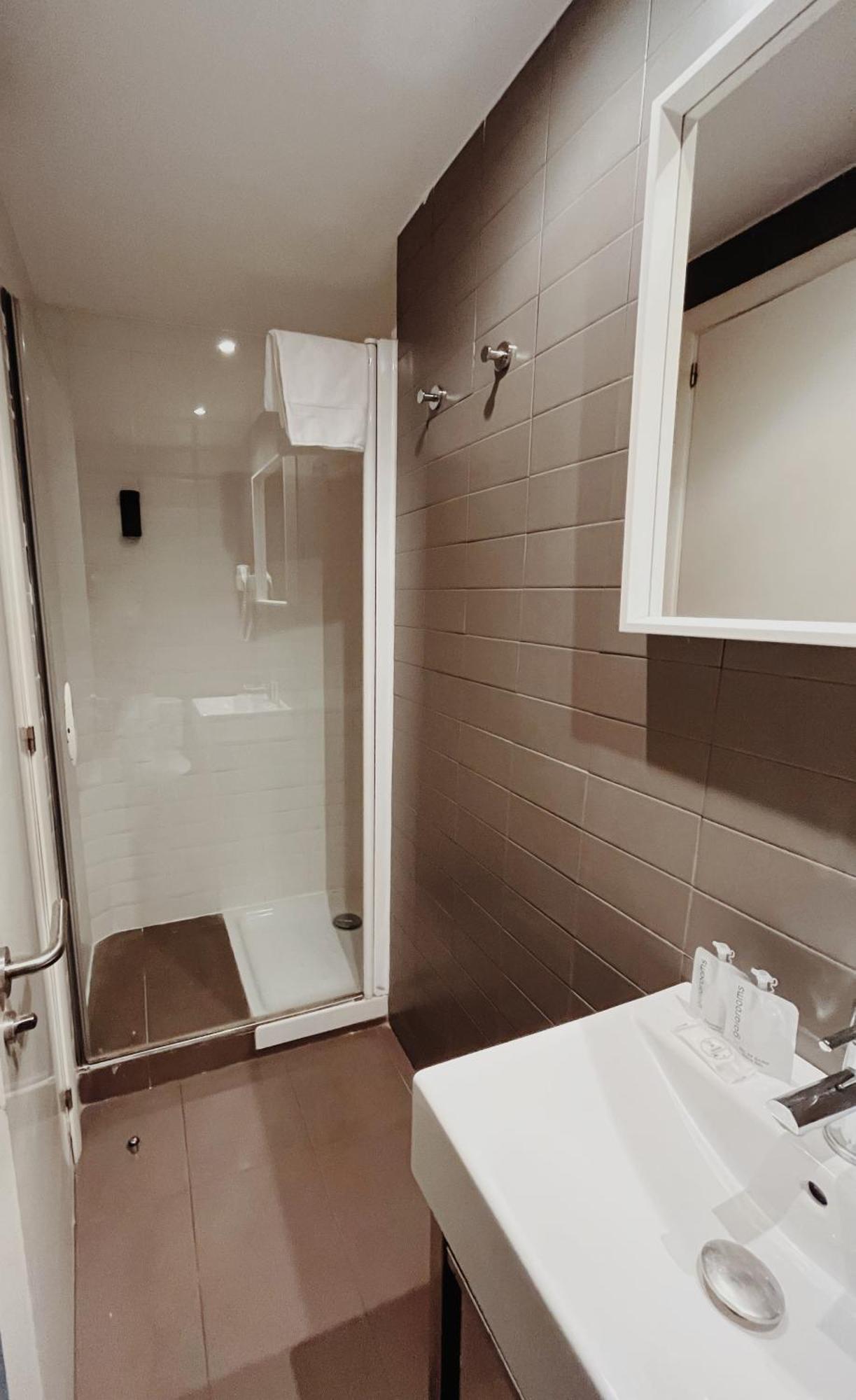 Apartamentos Express By Gaiarooms Barcelona Exterior photo