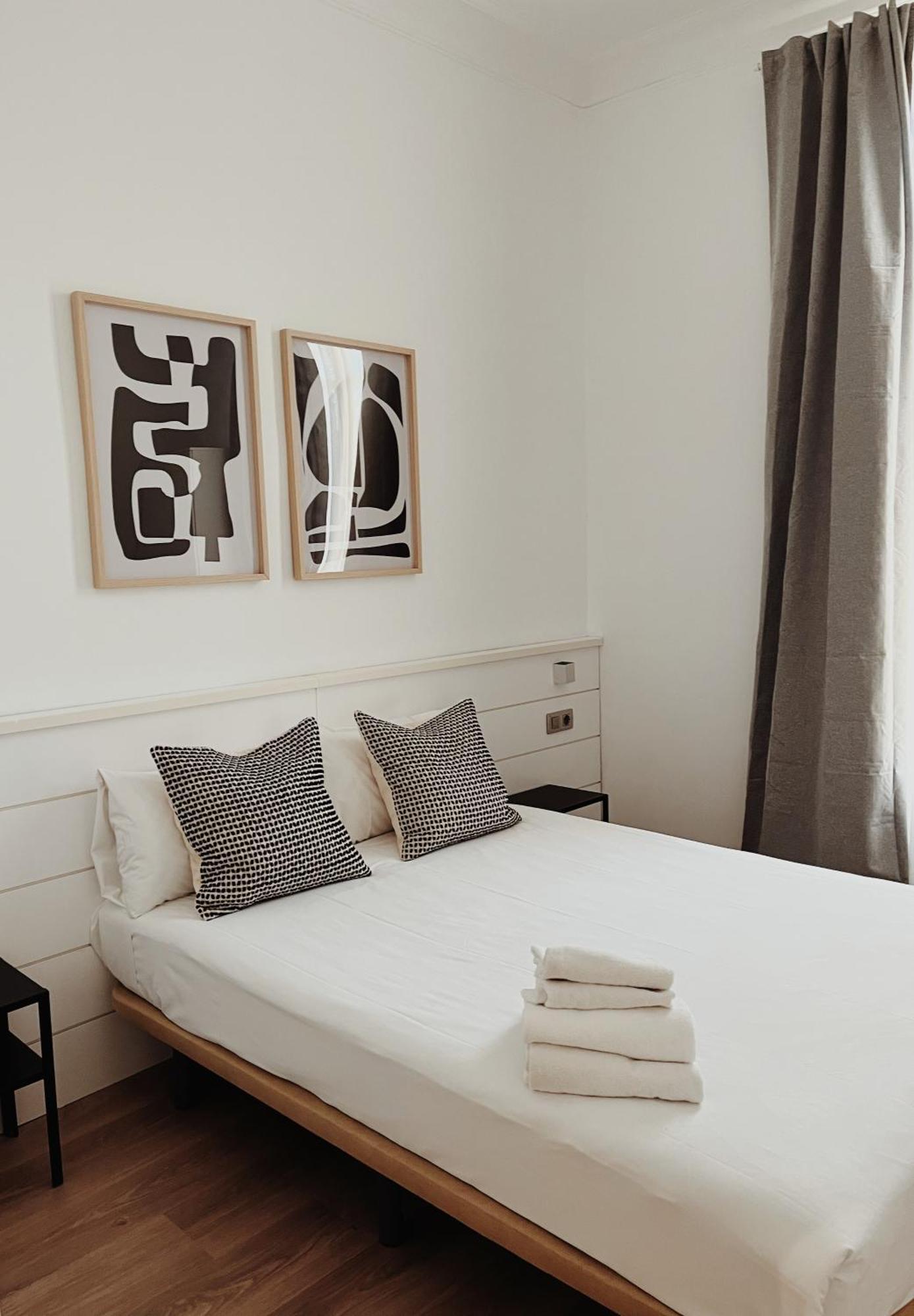 Apartamentos Express By Gaiarooms Barcelona Exterior photo