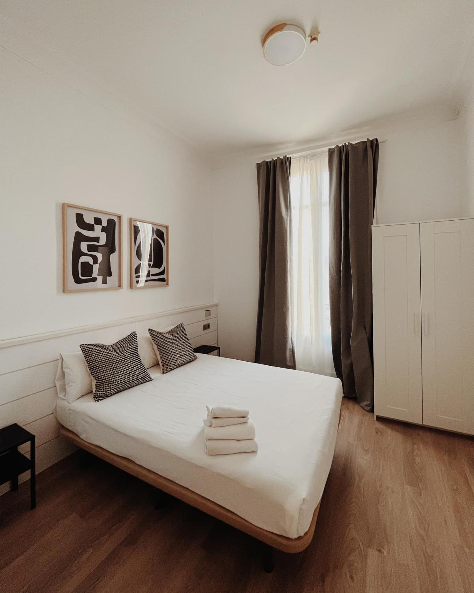 Apartamentos Express By Gaiarooms Barcelona Exterior photo